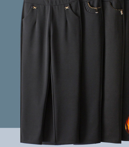 Podstavljene ženske hlače ravnih nogavica nekoliko modela s džepom