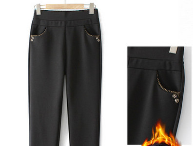 Γυναικείο κομψό παντελόνι με επένδυση με μεταλλικό στοιχείο