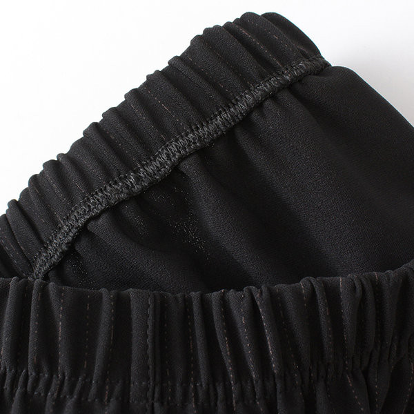 Musta värvi vabaaja naistepüksid