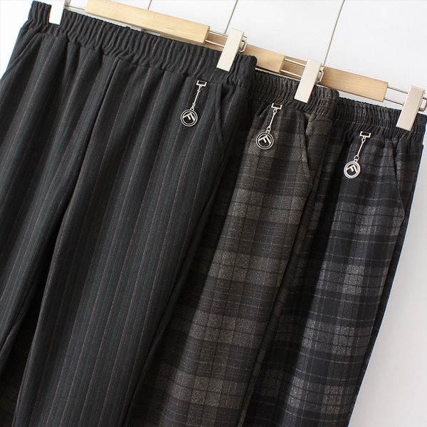 Ležerne ženske hlače s džepovima