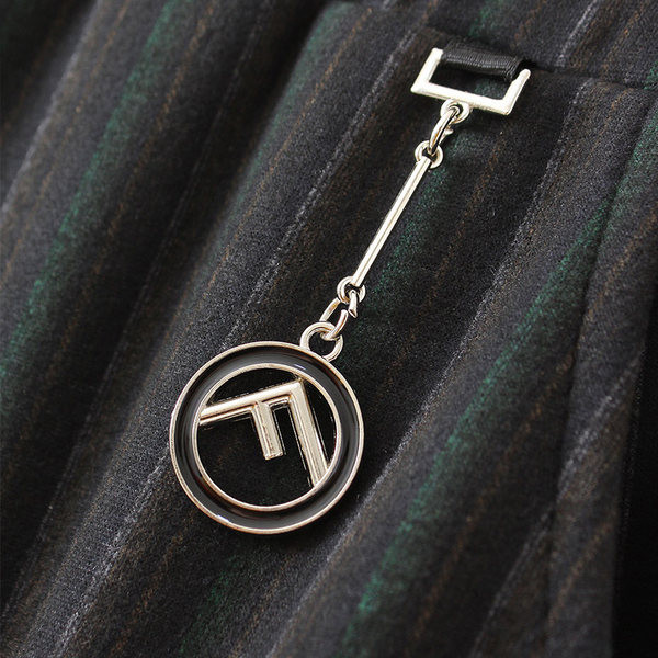 Ležerne ženske hlače s džepovima