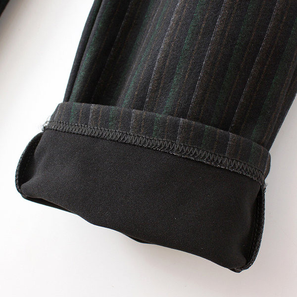 Ležerne ženske hlače s džepovima