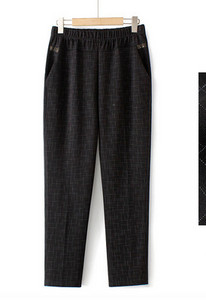 Zimske hlače s metalnim elementima