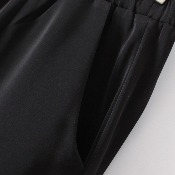 Naiste vabaaja püksid - puhas taskuga mudel