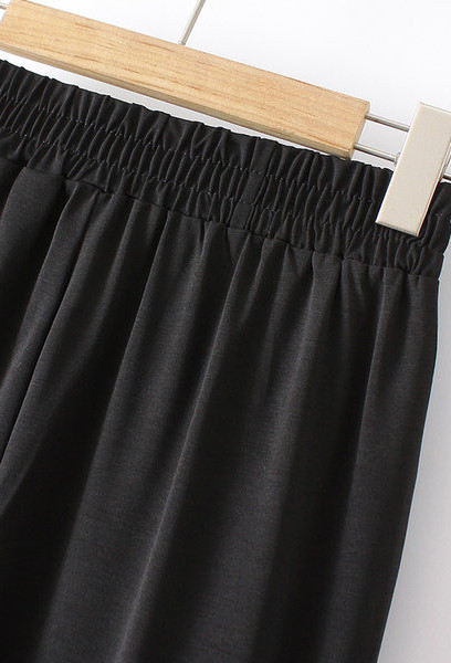 3D-elemendiga vabaaja naistepüksid