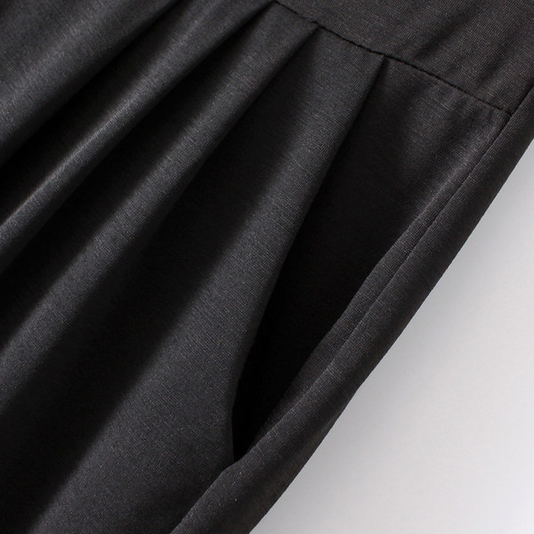 3D-elemendiga vabaaja naistepüksid