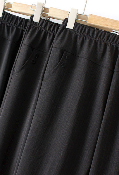 Novi model ženskih ravnih hlača za svakodnevni život