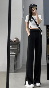 Naiste vabaaja püksid lõhikutega