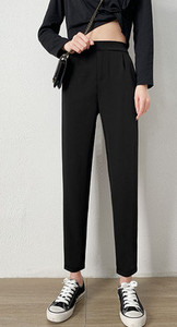 Aktualan ravni model ženskih hlača