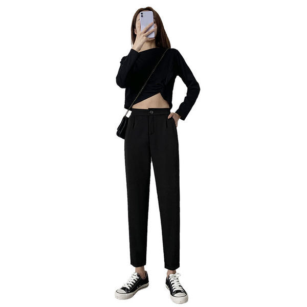 Aktualan ravni model ženskih hlača