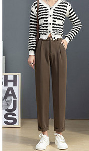 Pantaloni de dama model lat cu buzunar si nasturi