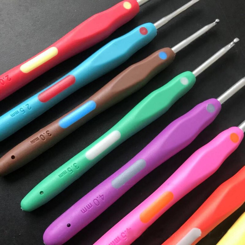 9tk/komplekt Värviline heegelnõelte komplekt Pehme käepidemega libisemiskindlast alumiiniumlõngast kudumisvardade komplekt isetegemise kampsuni käsitöötööriistade lõnga jaoks