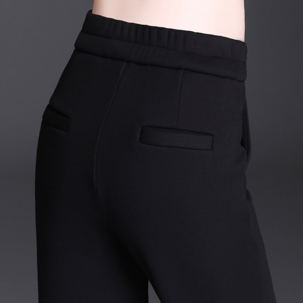 Elegantsed naiste püksid – taskuga