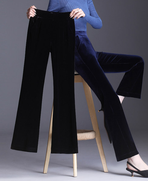 Puhas kõrge vöökoha ja sooja voodriga naiste pükste mudel