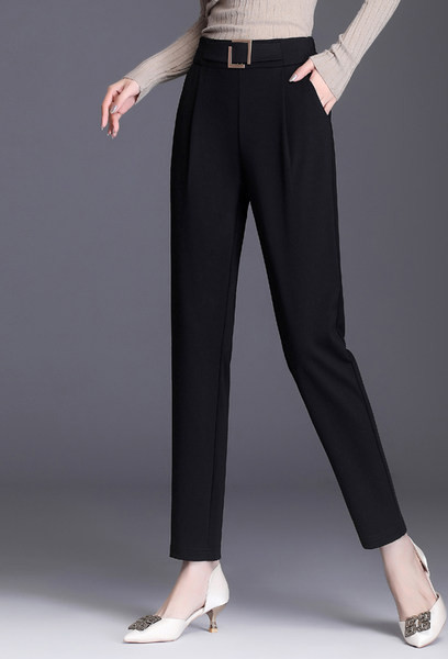 Pantaloni eleganti cu curea