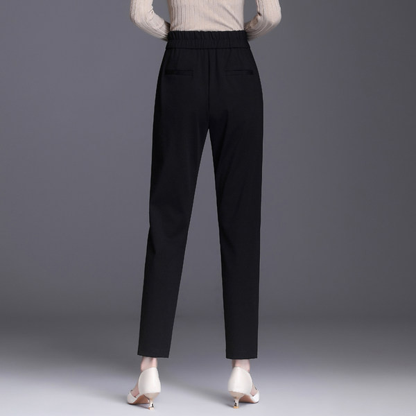 Pantaloni eleganti cu curea