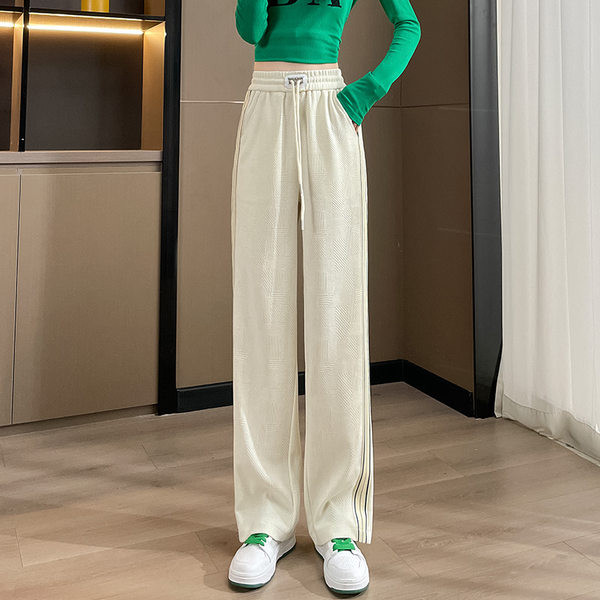 Naiste vabaaja püksid - paeltega