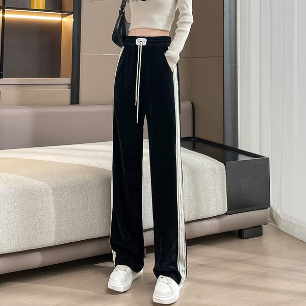 Naiste vabaaja püksid - paeltega