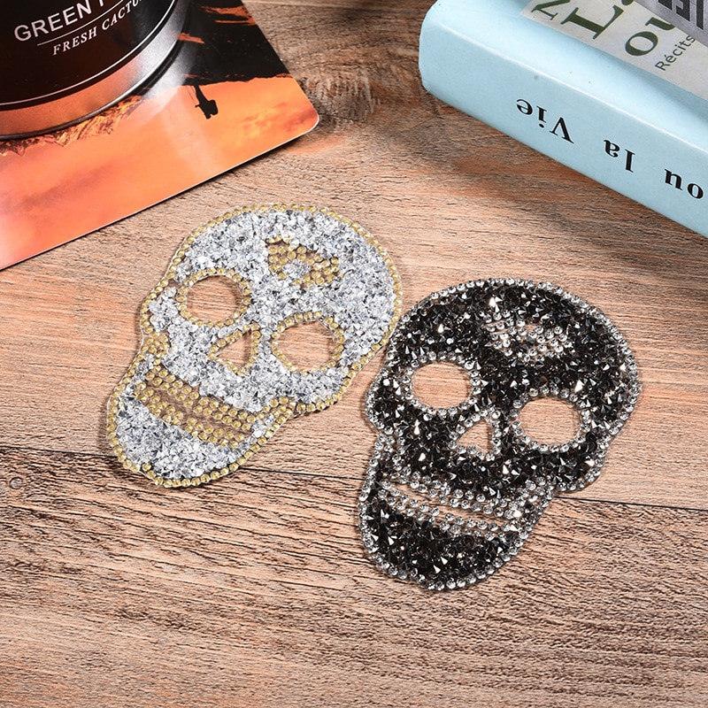 Αυτοκόλλητο Balck Silver Red Skull Diamond Sequin Patches για σίδερο ρούχων σε ρούχα μεταφοράς Απλικές σήμα ρίγες