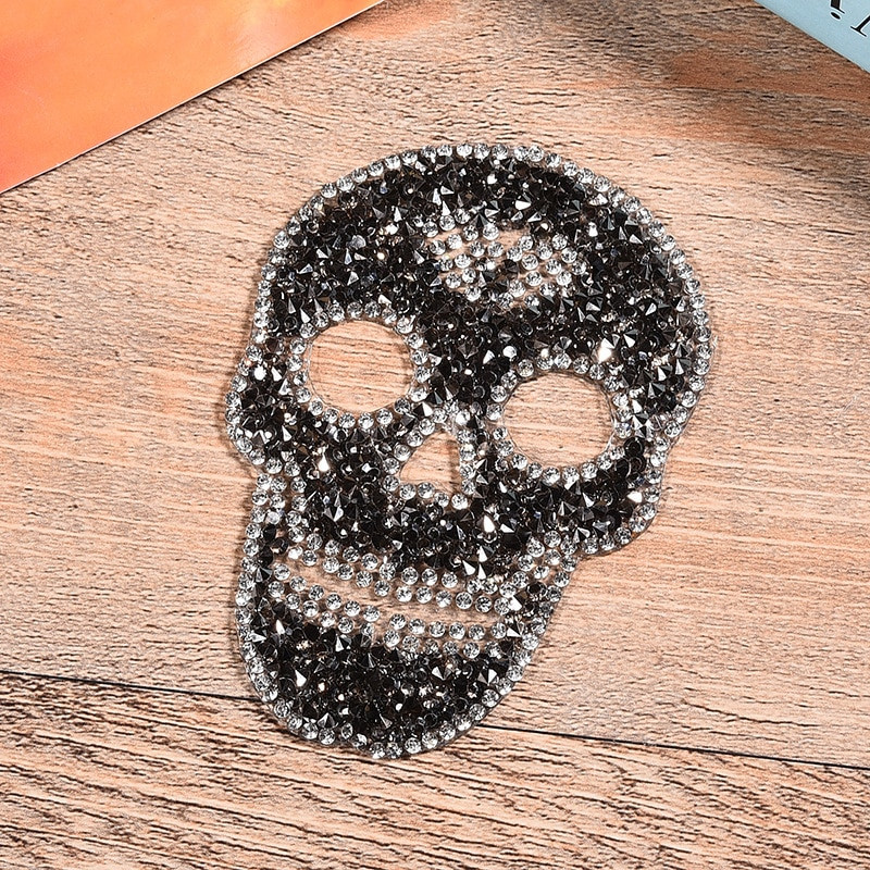 Αυτοκόλλητο Balck Silver Red Skull Diamond Sequin Patches για σίδερο ρούχων σε ρούχα μεταφοράς Απλικές σήμα ρίγες