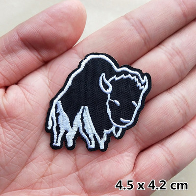 Madingi siuvinėjimo pleistrai drabužiams Striukė Džinsai Aplikacijos Lipdukai Drabužiai Ženkliukai Geležis ant pleistro Juoda Balta Gyvūnų raidė