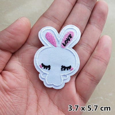 Madingi siuvinėjimo pleistrai drabužiams Striukė Džinsai Aplikacijos Lipdukai Drabužiai Ženkliukai Geležis ant pleistro Juoda Balta Gyvūnų raidė