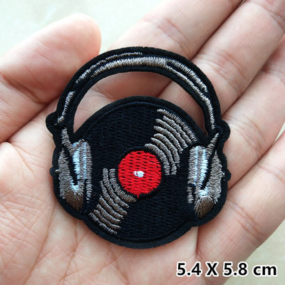 Madingi siuvinėjimo pleistrai drabužiams Striukė Džinsai Aplikacijos Lipdukai Drabužiai Ženkliukai Geležis ant pleistro Juoda Balta Gyvūnų raidė