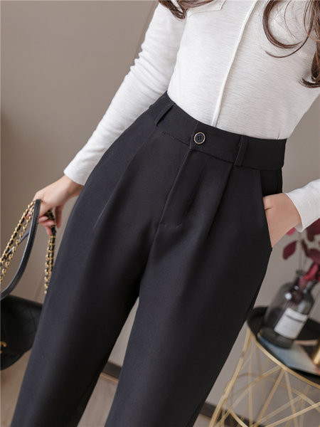 Stiilsed kõrge vöökohaga ja 9/10 pikkusega naiste püksid