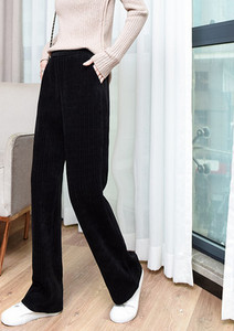 Naiste spordipüksid – kõrge vöökohaga