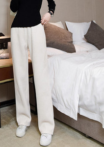 Naiste spordipüksid – kõrge vöökohaga