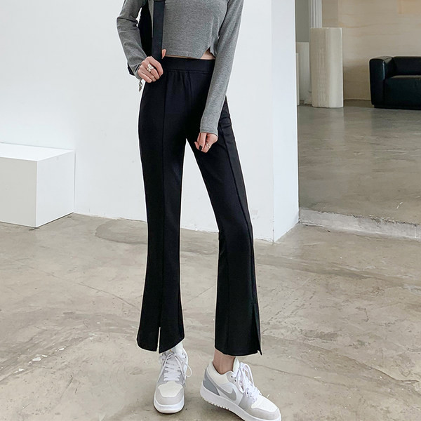 Ležerne ženske hlače - s prorezom