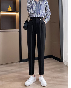 Naiste nööpidega püksid