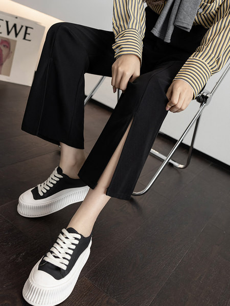 Γυναικείο παντελόνι Charleston με σκίσιμο