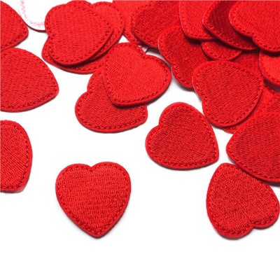10 TK Punased Südamed Hõbedane Kuldne Kangas Tikand Õmble Triikraud Plaastrid Märgid Riietele Ise ise teha aplikatsioonid Käsitöö kaunistuskleebis