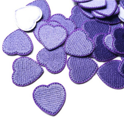 10 TK Punased Südamed Hõbedane Kuldne Kangas Tikand Õmble Triikraud Plaastrid Märgid Riietele Ise ise teha aplikatsioonid Käsitöö kaunistuskleebis