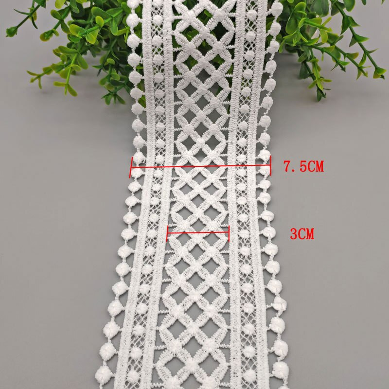 70mm 75mm mustvalge õõnes lilledega tikitud pitslint DIY rõivaste õmbluskangas pitslint kleit riiete kaunistus