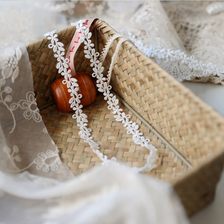 Vruće cvjetne venecijanske čipke od 5 jardi za ukrašavanje odjevnih zavjesa visokokvalitetne venecijanske čipkaste tkanine širine 1,1 cm