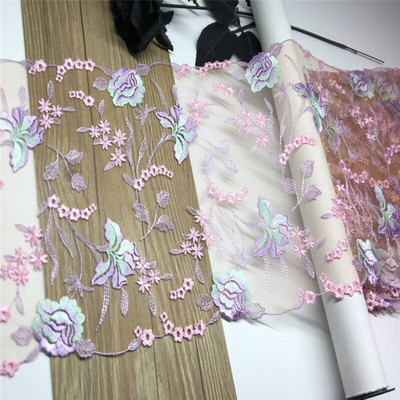 Neoonvärvi tikitud tüllpitsiga meisterdamise kleidi õmblemine värviline pehme kameevõrk kahepoolne tikkimispits nõeltega töötamiseks