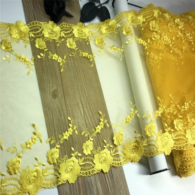 Neoonvärvi tikitud tüllpitsiga meisterdamise kleidi õmblemine värviline pehme kameevõrk kahepoolne tikkimispits nõeltega töötamiseks