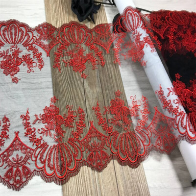 Neoonvärvi tikitud tüllpitsiga meisterdamise kleidi õmblemine värviline pehme kameevõrk kahepoolne tikkimispits nõeltega töötamiseks