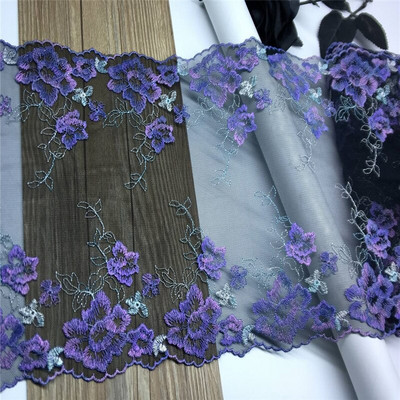 Neoonvärvi tikitud tüllpitsiga meisterdamise kleidi õmblemine värviline pehme kameevõrk kahepoolne tikkimispits nõeltega töötamiseks