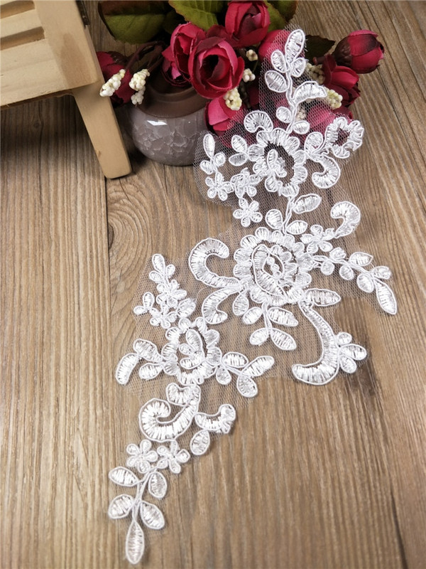 1 jard / 8 cm roosa elevandiluu hõbedane litritega serv, polüester tikandid, pitsliistud pruudi pulmakleidi kostüümikujundusega pitslint