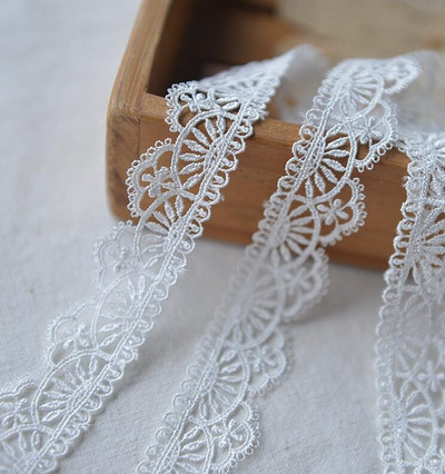 2 jardi/4 jardi tikitud võrkpitskangas Must valge pitsriie paelad DIY õmblemine Käsitsi valmistatud käsitöömaterjalid