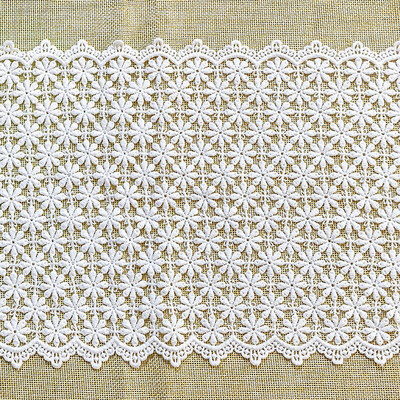 21 cm platus išskirtinis baltas medvilninis išsiuvinėtas kaspinas, gėlės, nėriniai, aplikacijos, apykaklės, rankovės, apdaila, užuolaidos, sofos siuvimo priedai