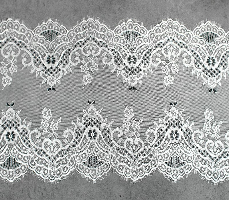 3 meetrit pikk, ripsmed pits, riidekangas, DIY seelik, varrukad, aluspesu, kaunistus, kodu laudlina