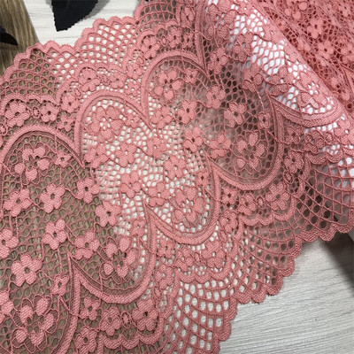 (2M/partii) Elastne pitsiäärne kamm, veniv pitspesu, õmblemine käsitööpitsiga, tikitud lilleline pitskangas