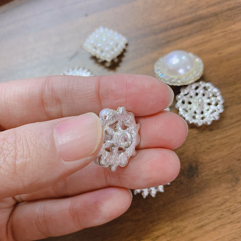 5 vnt gėlės formos perlų kalnų krištolas sagos Drabužiai paltas megztinis Spustelėjimo sagos dekoratyvinis