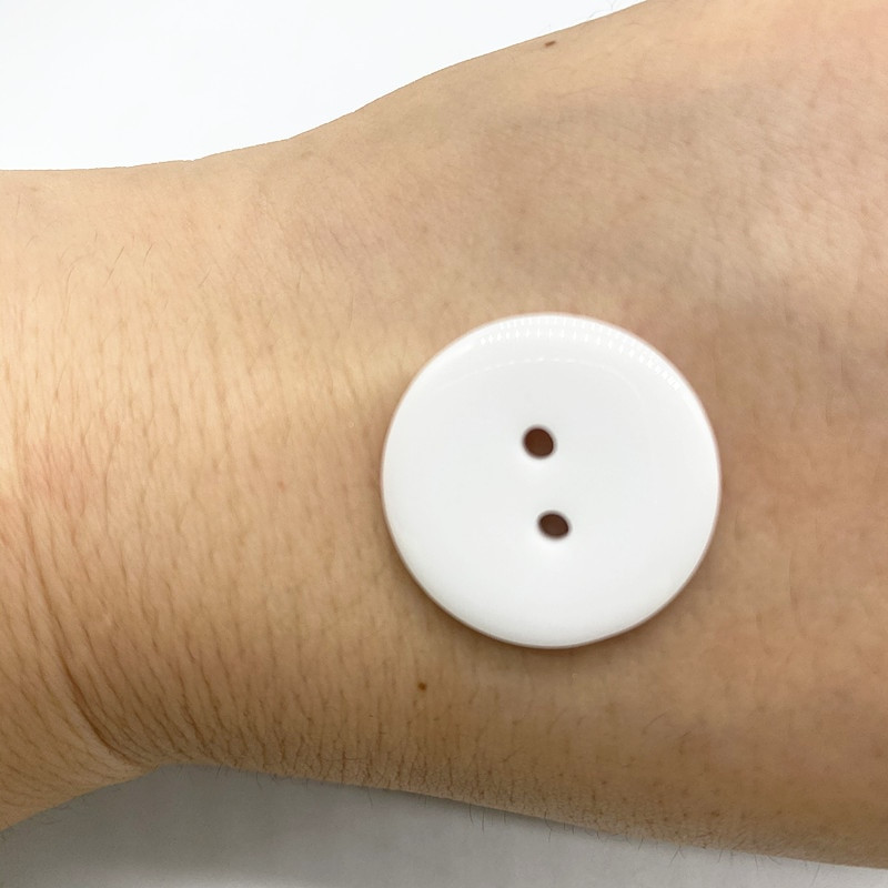 Uued 9--25 mm, kaks auku, valged väikesed nööbid ülikonnapadi nööbid leiva ümmargused vaigust õmblusnööbid isetegemine scrapbooking