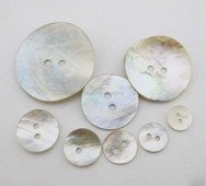 NBNNKG Looduse merekarpidest valmistatud särginööbid, 30 tk. Mitmes suuruses õmblemine Rõivas Fit Ise-meisterdamine Merekarpidest valmistatud saapad