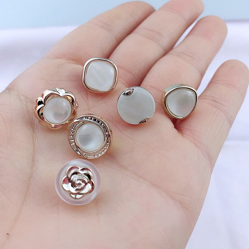 HL 12 Styles 30PCS 11mm-12mm επιμετάλλωση κουμπιά με μαργαριταρένιο στέλεχος DIY Κουμπιά πουκάμισου ένδυσης Αξεσουάρ ραπτικής